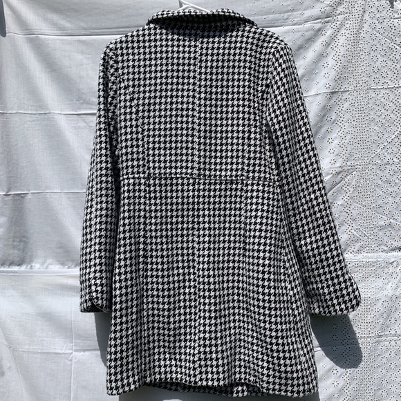 Coat - Picture 2 of 3